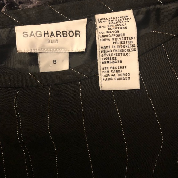 Ladies Pant Suit - Picture 3 of 3